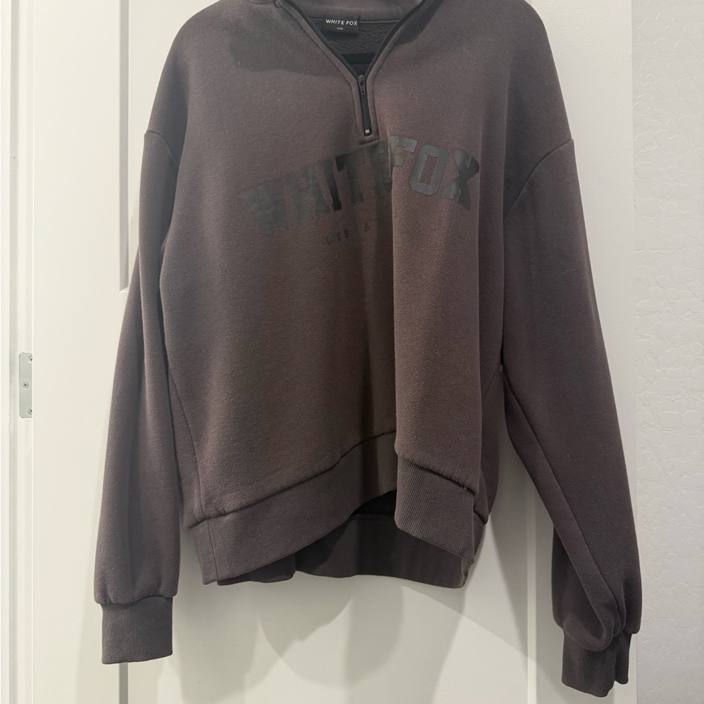 White Fox Boutique Gray Sweatshirt